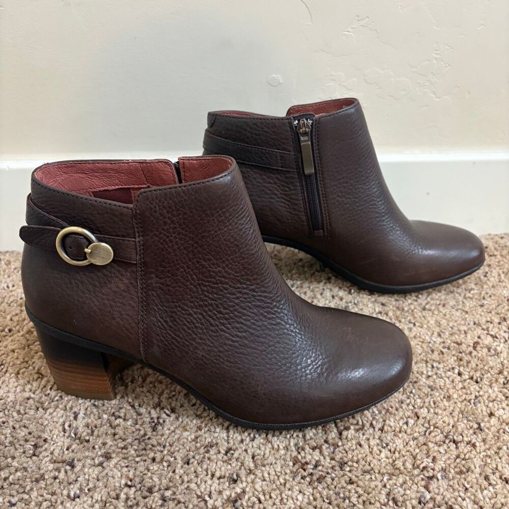 Dansko Women's Perry Waterproof Boots Heels Chocolate Brown Size 39 EU (8.5-9 US